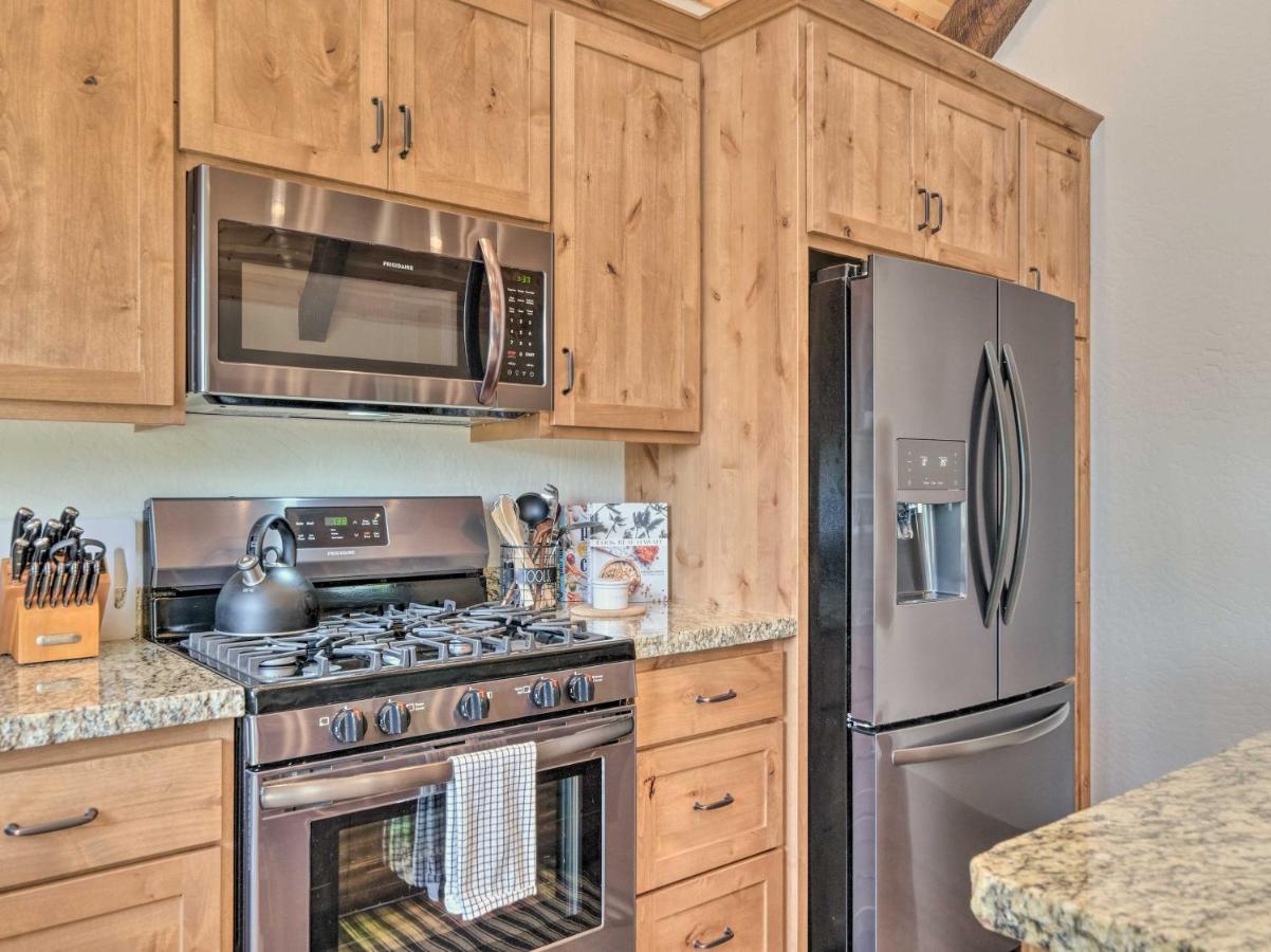 Luxury Retreat Custom Mi-Wuk Village Cabin! Екстер'єр фото